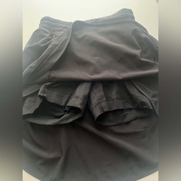 Lululemon Hotty Hot High Rise Skirt Long Black Size 2 - Picture 3 of 5